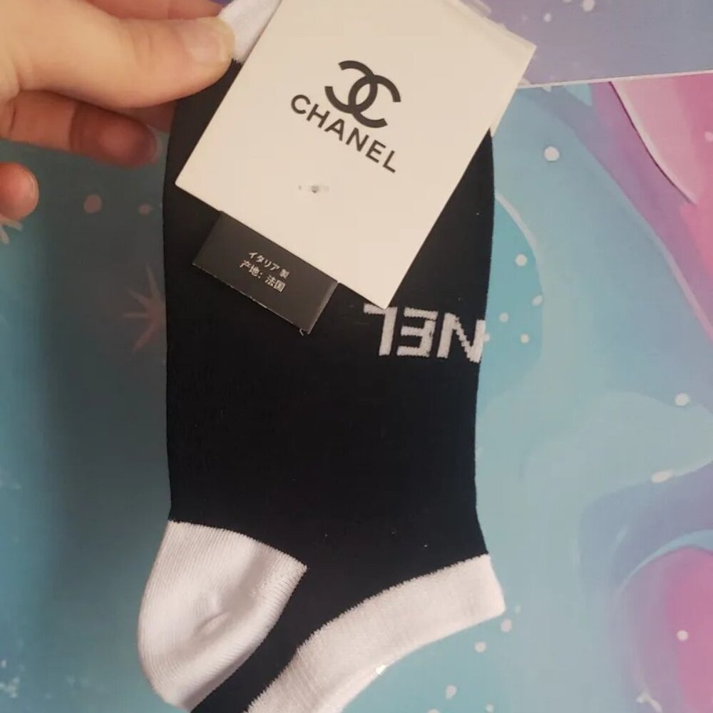 Black and White Low-Cut Logo No-Show Socks
